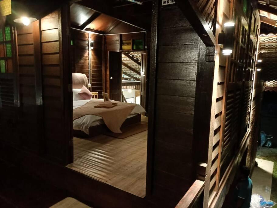 Sayang Di Kaki Bukit Homestay Near Icon City บูกิต เมอร์ตาจัม ภายนอก รูปภาพ