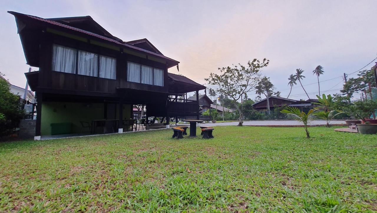 Sayang Di Kaki Bukit Homestay Near Icon City บูกิต เมอร์ตาจัม ภายนอก รูปภาพ